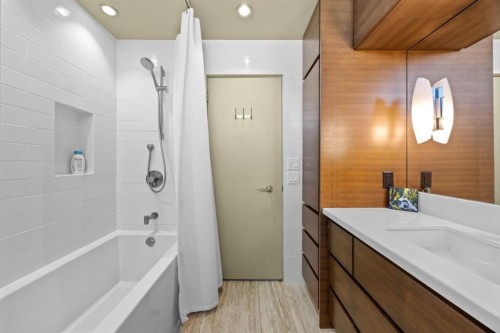 1215 Varsity Estates Drive Nw, Calgary, AB 
