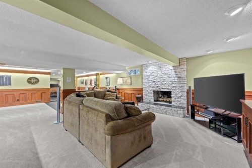 1215 Varsity Estates Drive Nw, Calgary, AB 