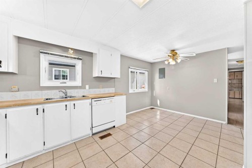 127 Huntwell Place Ne, Calgary, AB 