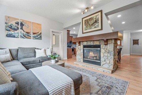 295 Aspen Hills Close Sw, Calgary, AB 