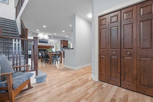 295 Aspen Hills Close Sw, Calgary, AB 