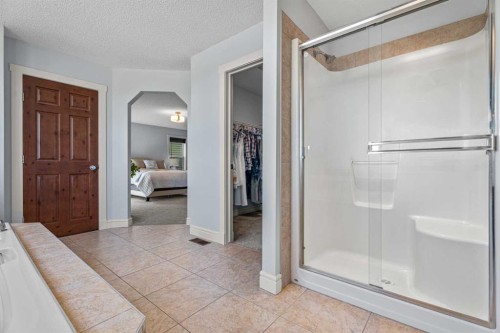 295 Aspen Hills Close Sw, Calgary, AB 
