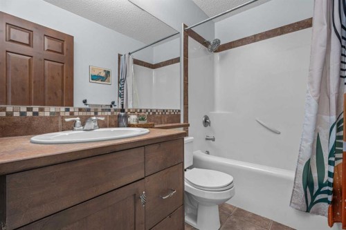 295 Aspen Hills Close Sw, Calgary, AB 