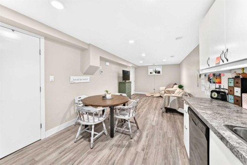 3927 40A Avenue, Red Deer, AB 