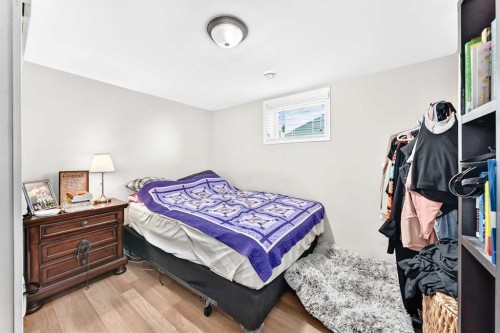 3927 40A Avenue, Red Deer, AB 