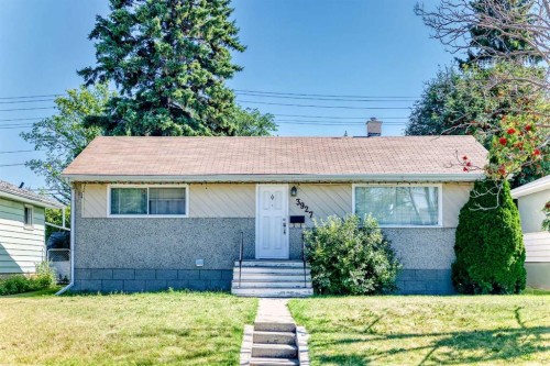 3927 40A Avenue, Red Deer, AB 