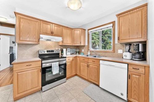 3927 40A Avenue, Red Deer, AB 