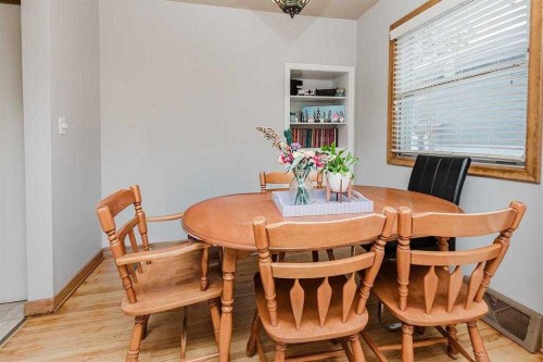 3927 40A Avenue, Red Deer, AB 