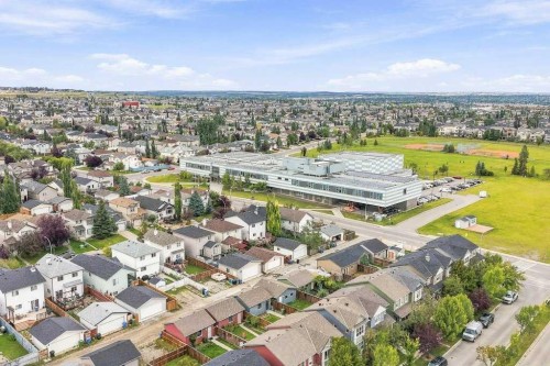 181 Eversyde Boulevard Sw, Calgary, AB 