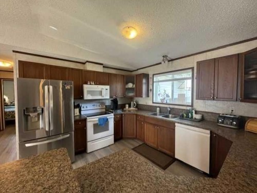 26-15 Mackenzie Ranch Way, Lacombe, AB 