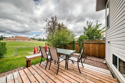 124 Shawinigan Way Sw, Calgary, AB 