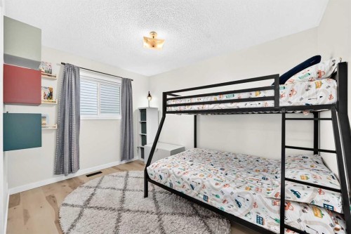 124 Shawinigan Way Sw, Calgary, AB 