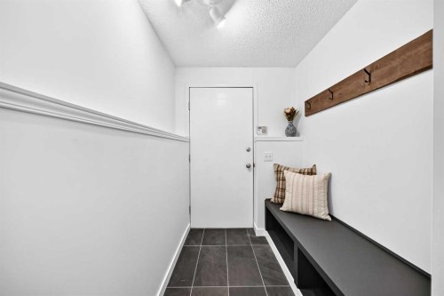 124 Shawinigan Way Sw, Calgary, AB 