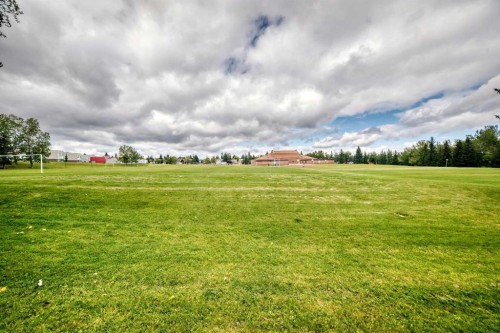 124 Shawinigan Way Sw, Calgary, AB 