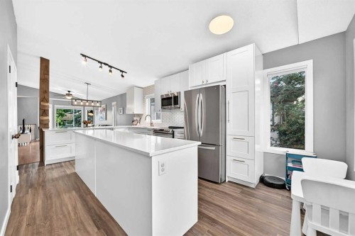 124 Shawinigan Way Sw, Calgary, AB 