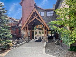 218-106 Stewart Creek Landing Canmore, AB T1W 0G6
