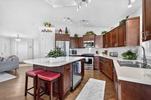 2 Valarosa Point, Didsbury, AB 