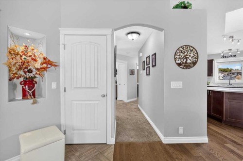 2 Valarosa Point, Didsbury, AB 