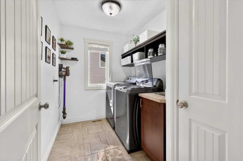 2 Valarosa Point, Didsbury, AB 