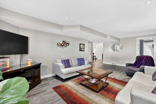 2 Valarosa Point, Didsbury, AB 