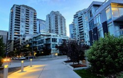 301-51 Waterfront Mews SWCalgary, AB T2P 0X3