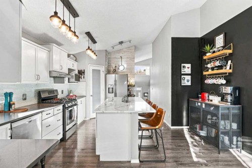 184 Cove Crescent, Chestermere, AB 