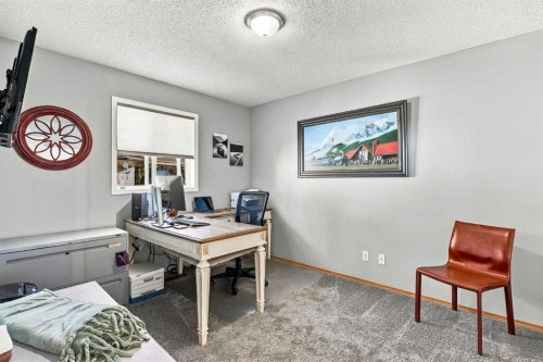 184 Cove Crescent, Chestermere, AB 