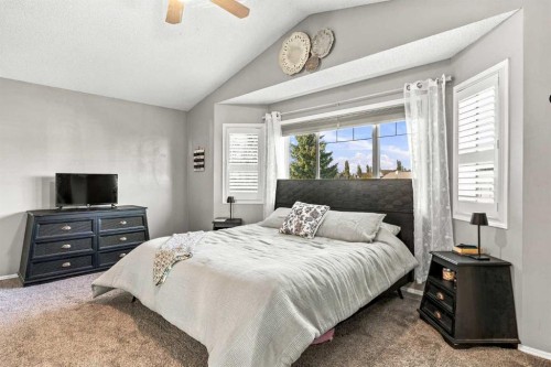 184 Cove Crescent, Chestermere, AB 