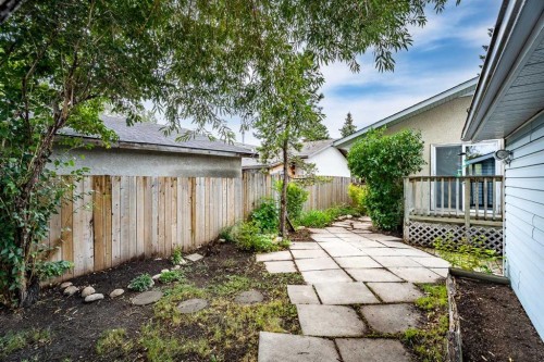171 Pensville Road Se, Calgary, AB 