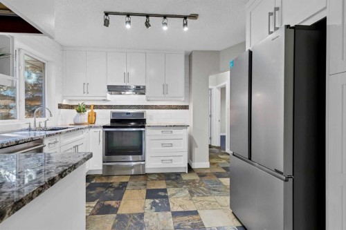 3216 15 Street Nw, Calgary, AB 