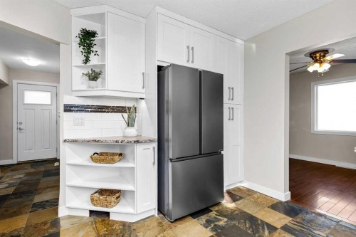 3216 15 Street Nw, Calgary, AB 