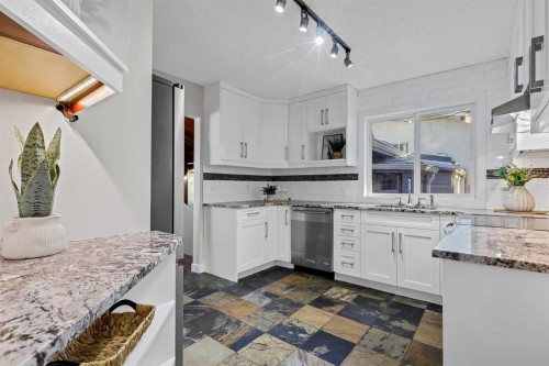 3216 15 Street Nw, Calgary, AB 