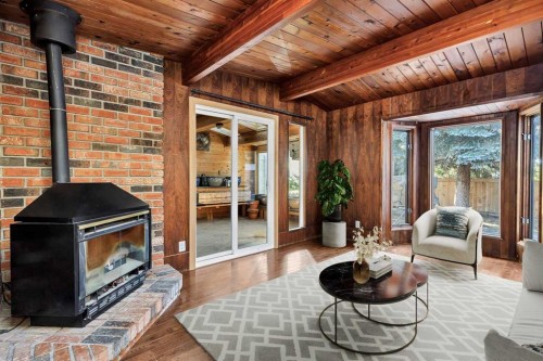 3216 15 Street Nw, Calgary, AB 