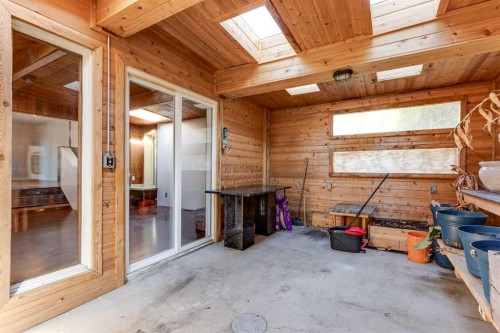 3216 15 Street Nw, Calgary, AB 
