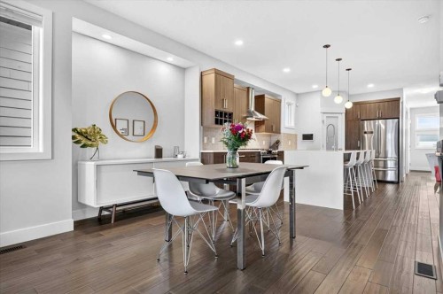 4656 82 Street Nw, Calgary, AB 