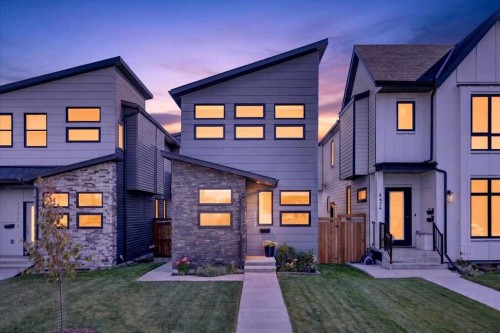 4656 82 Street Nw, Calgary, AB 