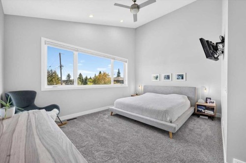4656 82 Street Nw, Calgary, AB 