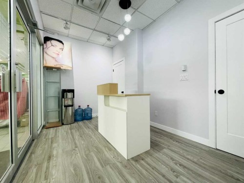 1623 Centre Street Nw, Calgary, AB 