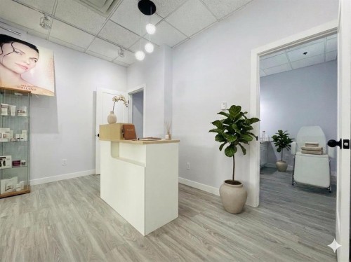 1623 Centre Street Nw, Calgary, AB 