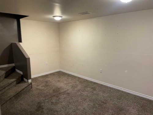 3315 56 Street Ne, Calgary, AB 