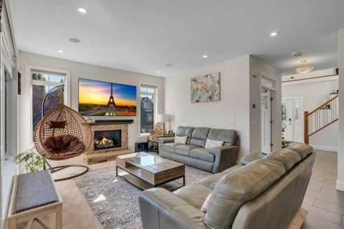 160 Panatella Crescent Nw, Calgary, AB 