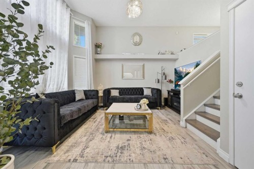22 Anaheim Bay Ne, Calgary, AB 