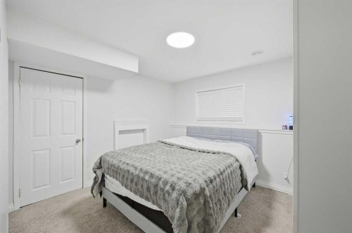 22 Anaheim Bay Ne, Calgary, AB 
