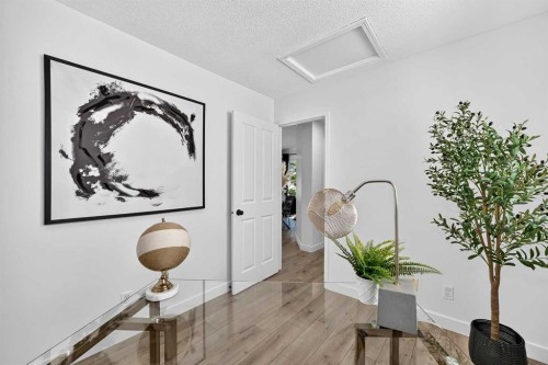 53 Mt Aberdeen Circle Se, Calgary, AB 