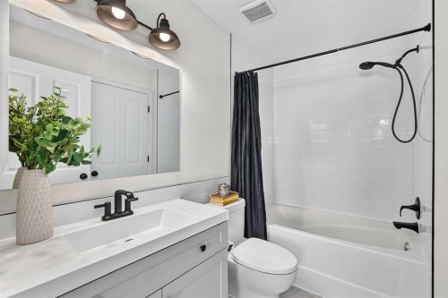 53 Mt Aberdeen Circle Se, Calgary, AB 