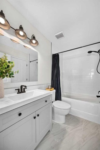 53 Mt Aberdeen Circle Se, Calgary, AB 