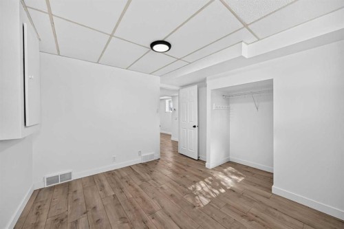 53 Mt Aberdeen Circle Se, Calgary, AB 