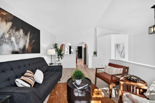 53 Mt Aberdeen Circle Se, Calgary, AB 