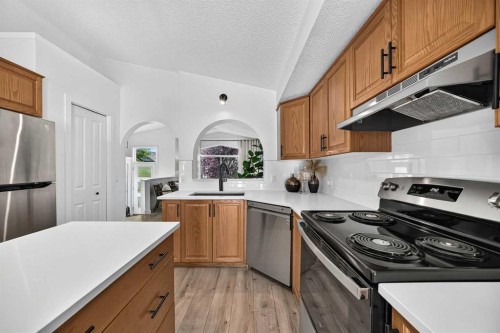 53 Mt Aberdeen Circle Se, Calgary, AB 