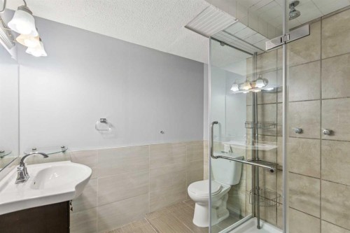 518 72 Avenue Nw, Calgary, AB 